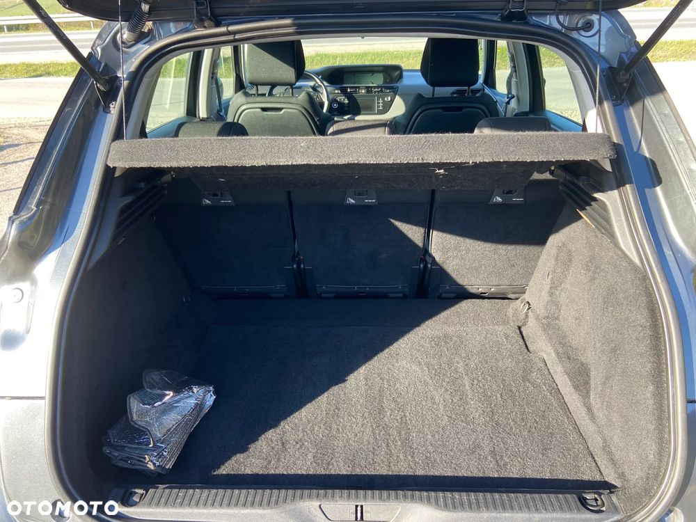 Citroën C4 Picasso - 13