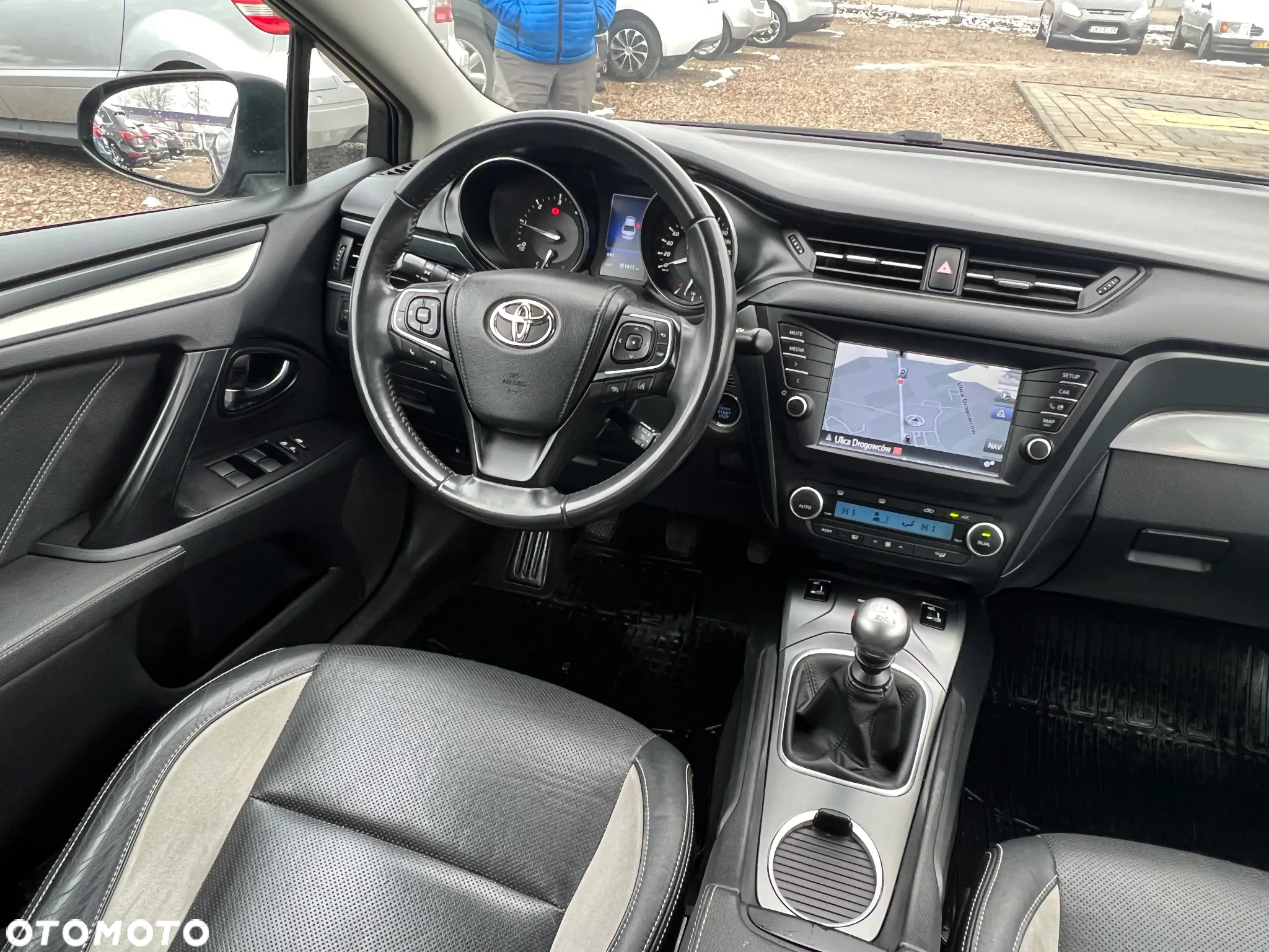 Toyota Avensis 2.0 D-4D Prestige - 19