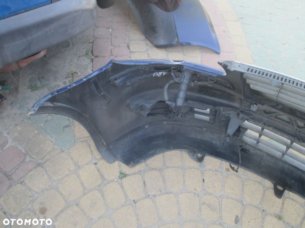 zderzak VW Touran lift + pod spryski - 7