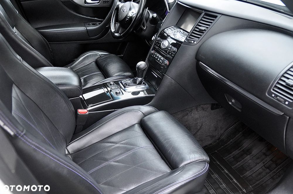 Infiniti QX70 3.0d S - 12