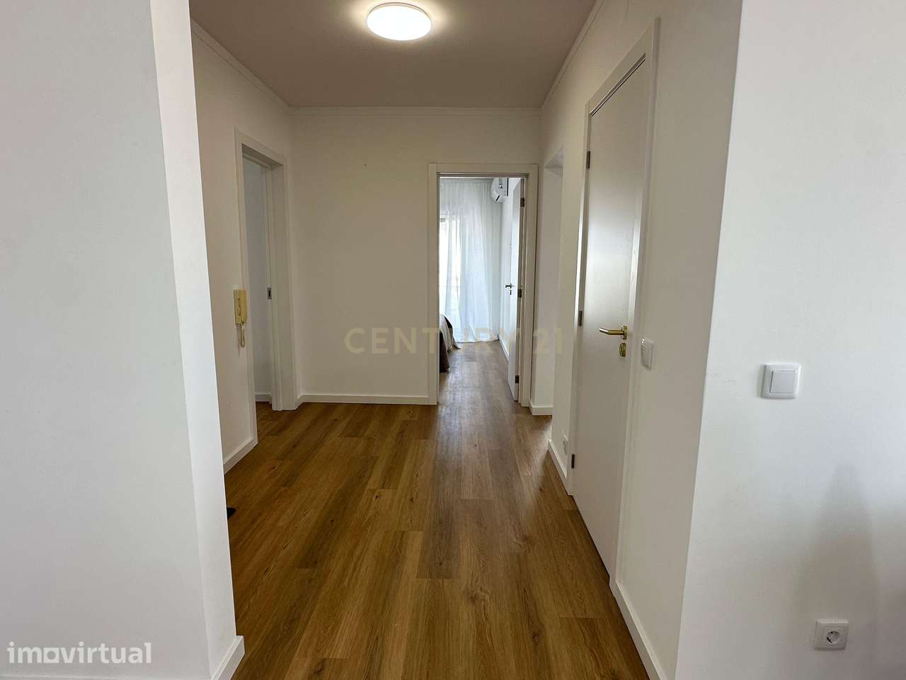 Apartamento T2 Remodelado, Equipado e Mobilado - Olhão - Grande imagem: 2/34