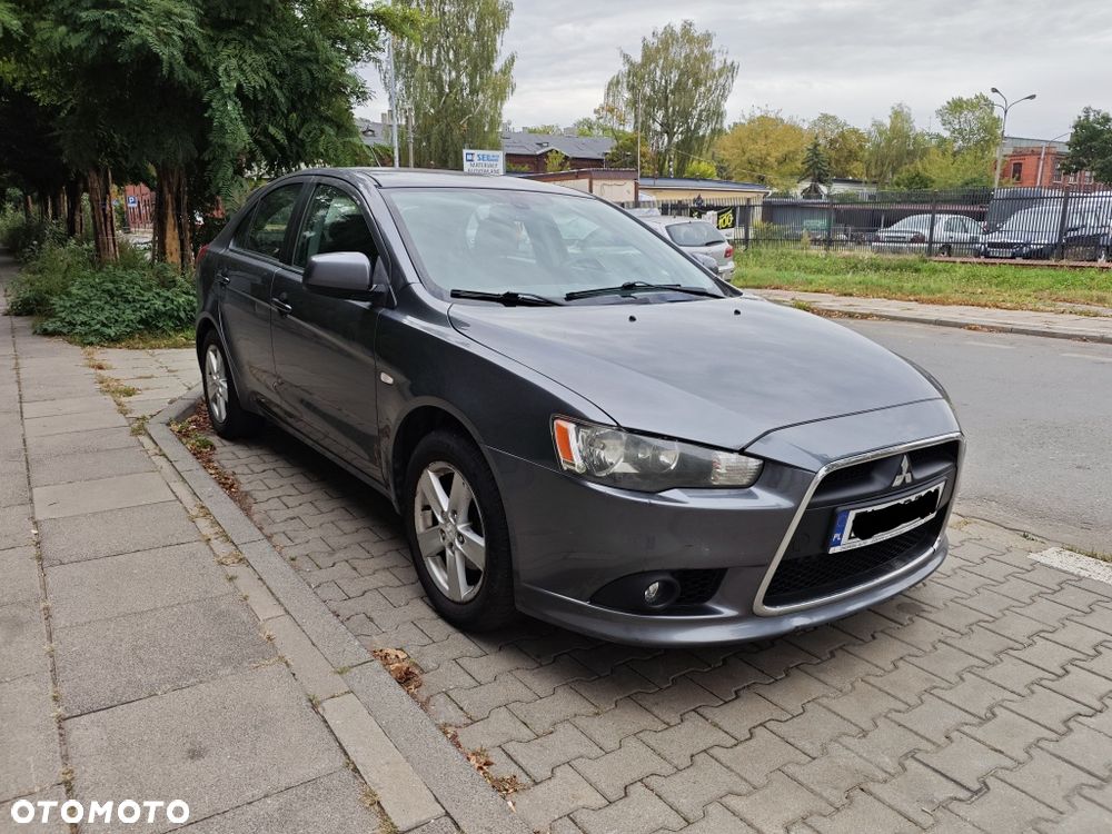 Mitsubishi Lancer - 1