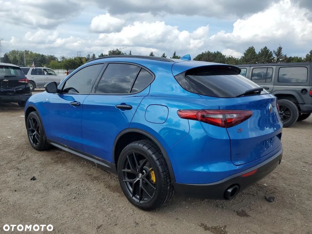 Alfa Romeo Stelvio 2.0 Turbo 16V AT8-Q4 Ti - 4