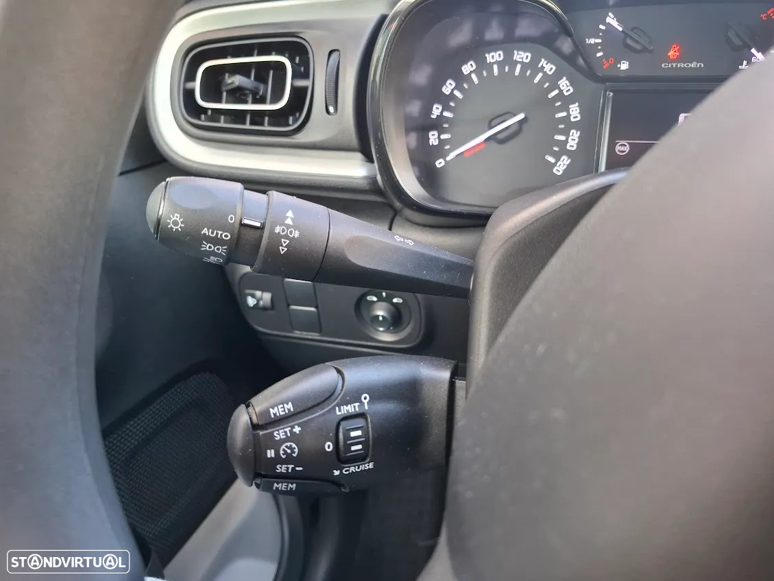 Citroën C3 1.2 PureTech Shine - 21