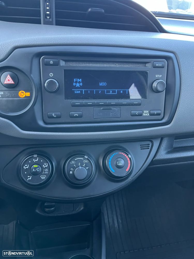 Toyota Yaris Ecobizz - 15