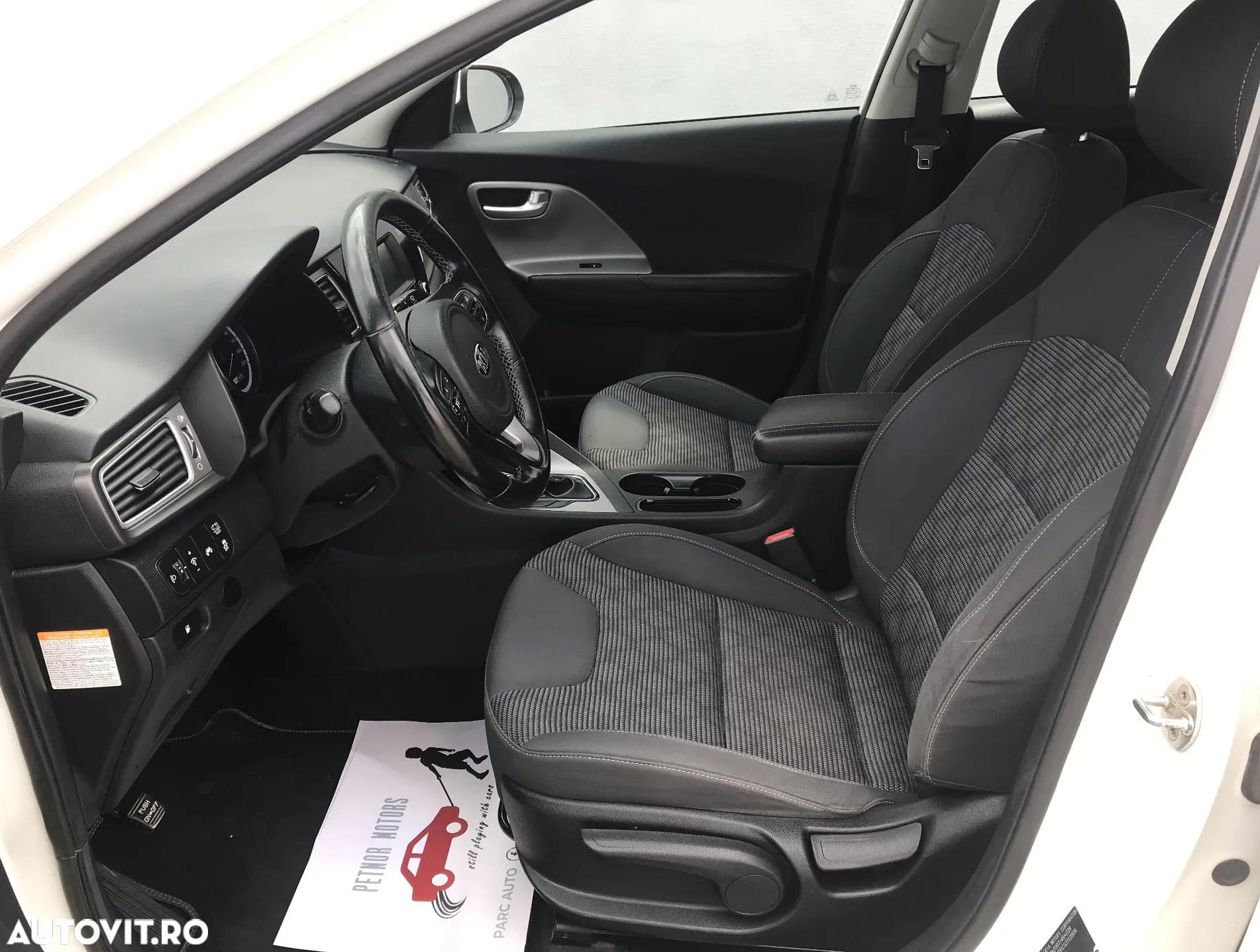 Kia Niro 1.6 GDI 6DCT HEV Classic - 13