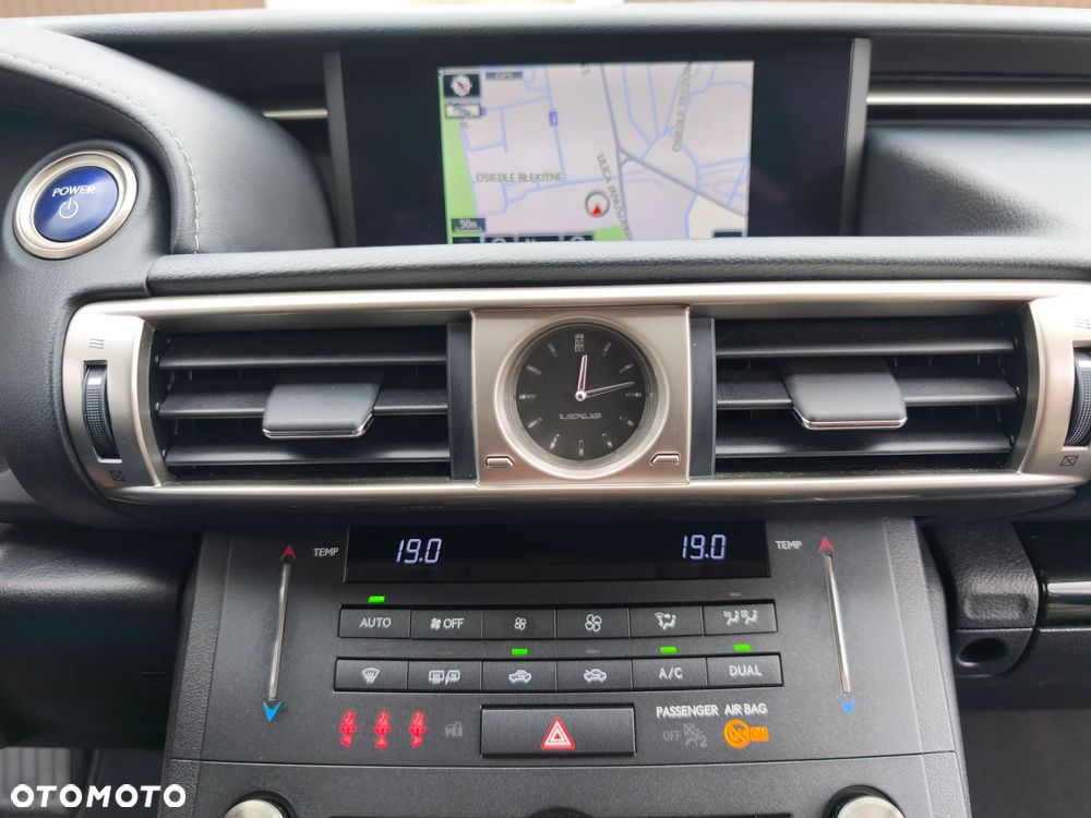 Lexus IS Sport Line - 18