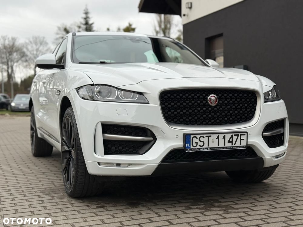 Jaguar F-Pace 20d AWD R-Sport - 16
