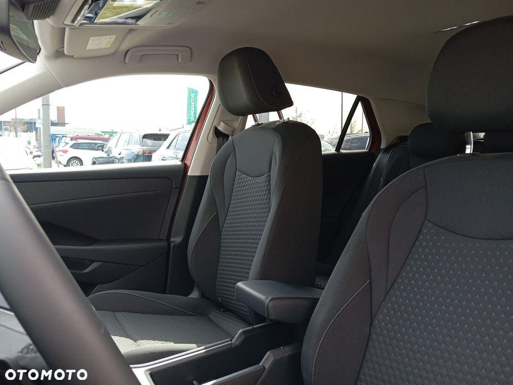 Volkswagen T-Roc - 16