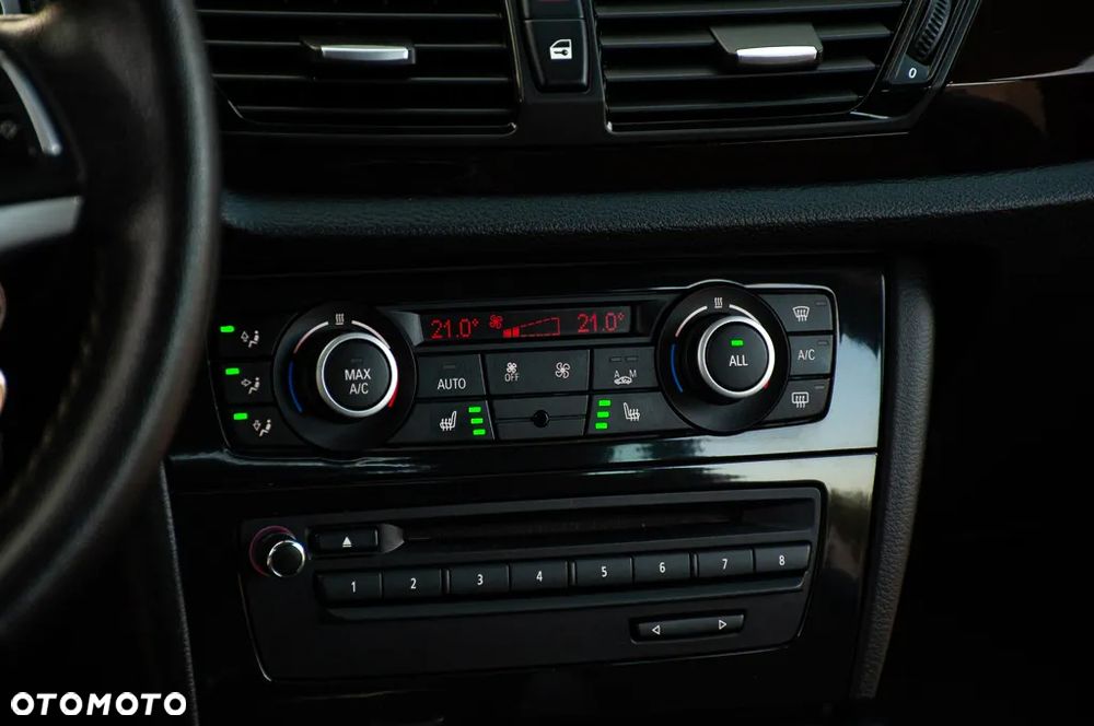 BMW X1 sDrive18d - 31