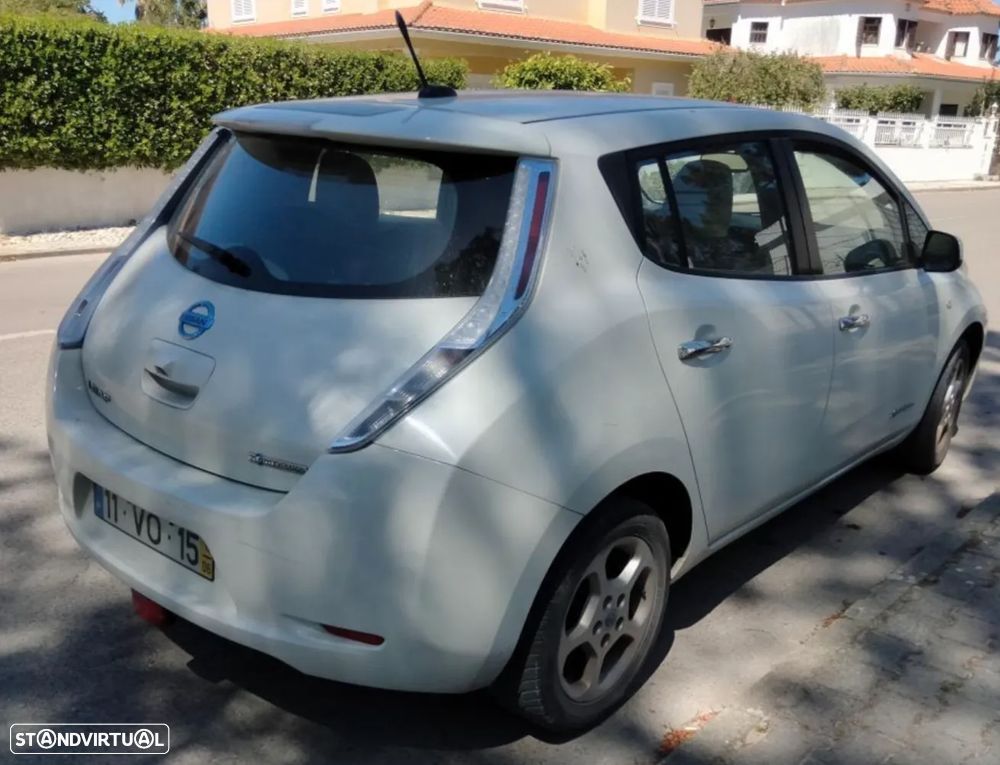 Nissan Leaf 24 kWh (c/ Bateria) Visia - 2