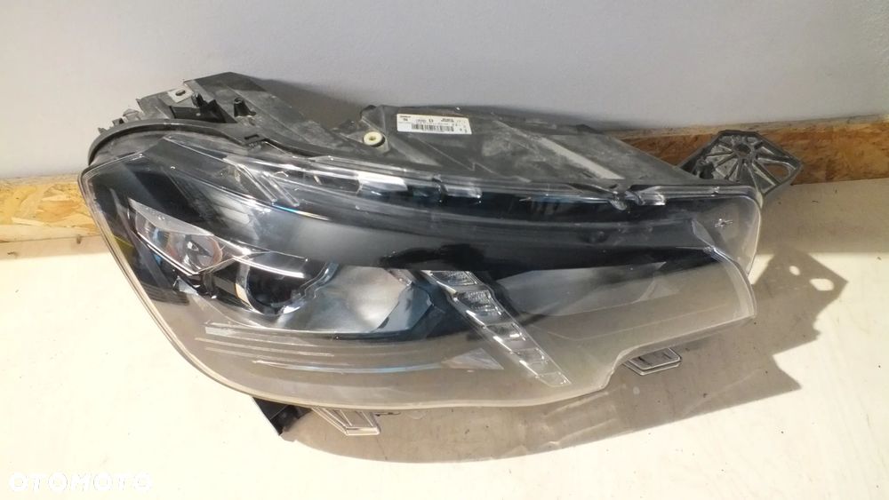 Lampa przednia lewa prawa Peugeot Rifter - 2