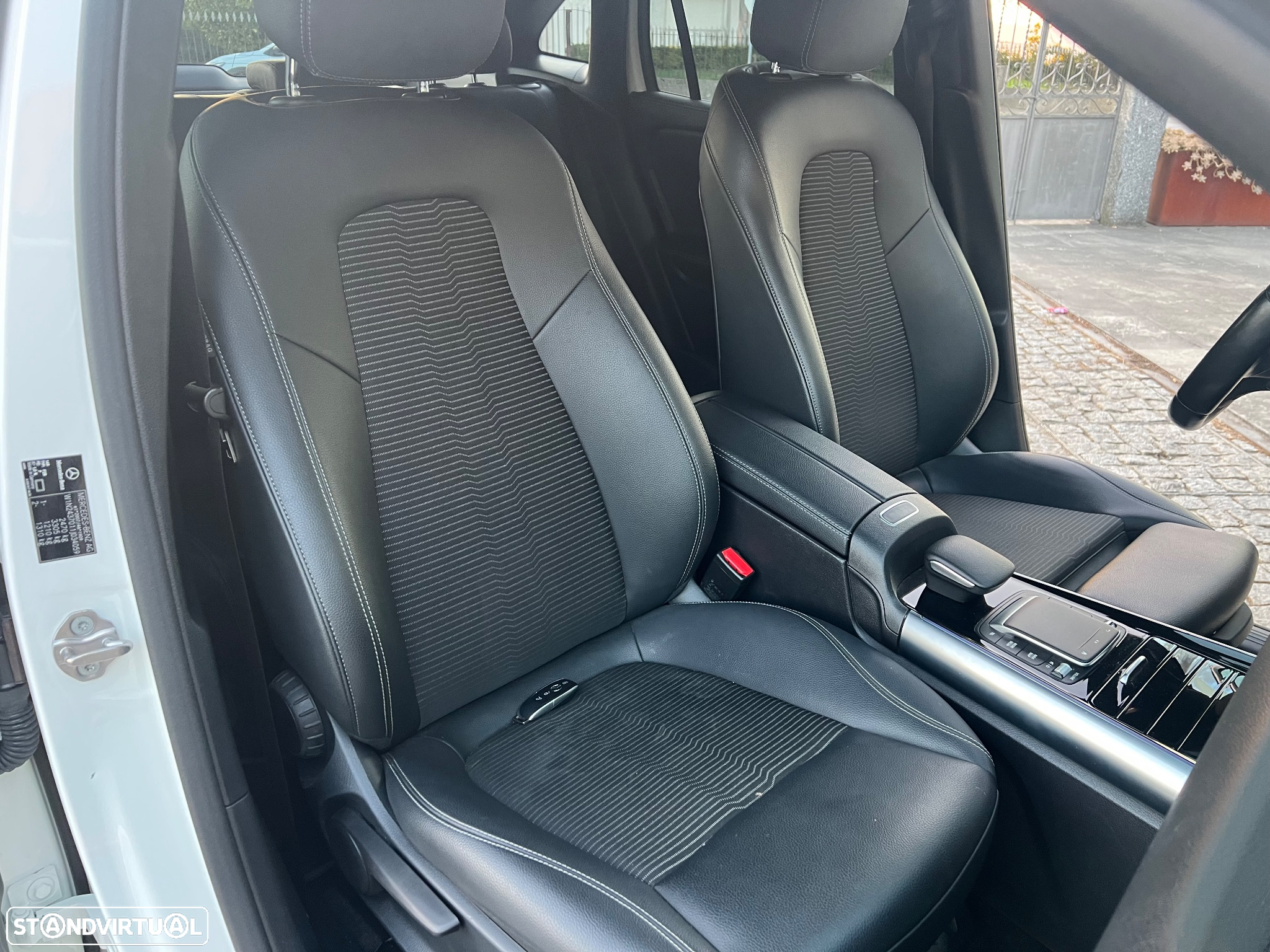 Mercedes-Benz EQA 250 Progressive - 11