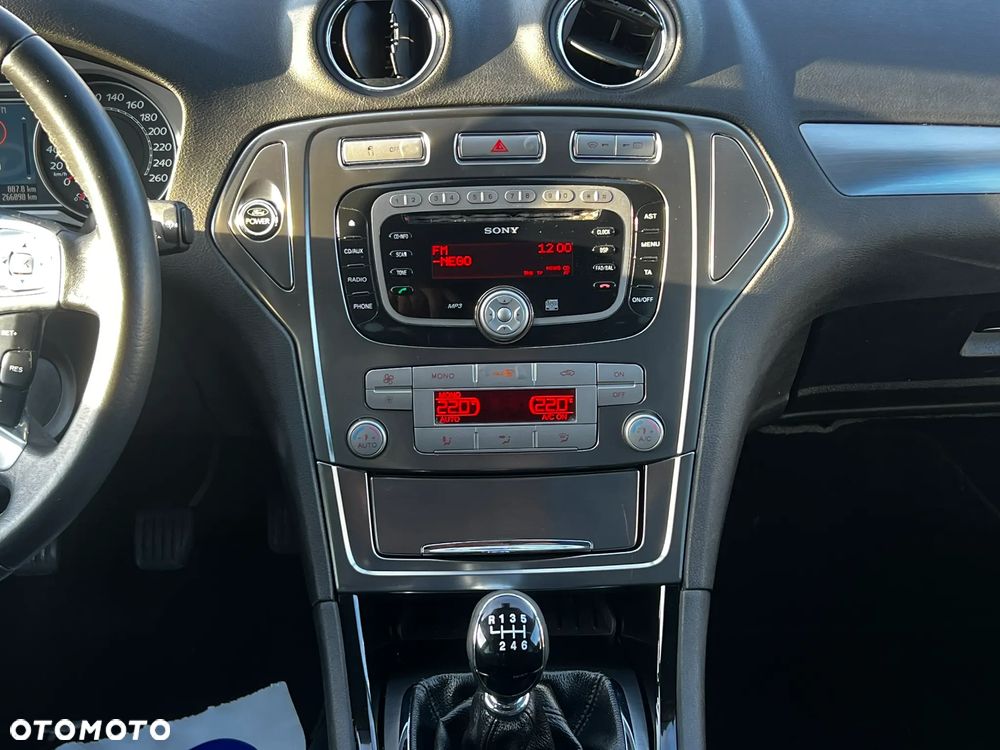 Ford Mondeo SW 2.0 TDCi Titanium X - 19