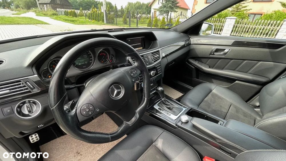 Mercedes-Benz Klasa E 220 CDI BlueEff Avantgarde - 8
