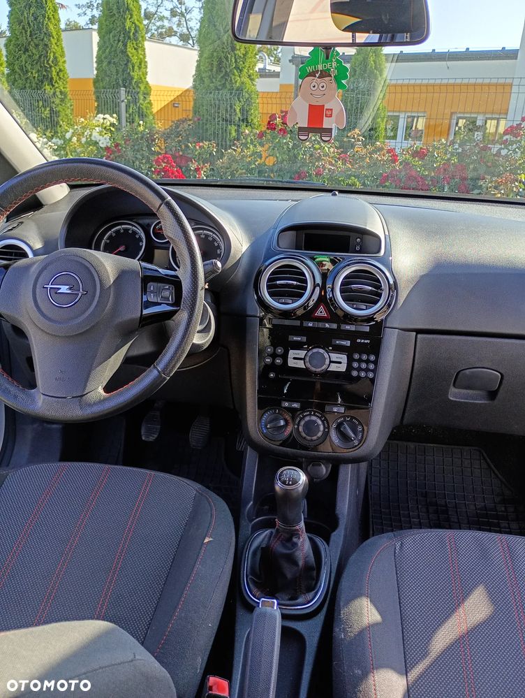 Opel Corsa 1.2 16V Enjoy - 6