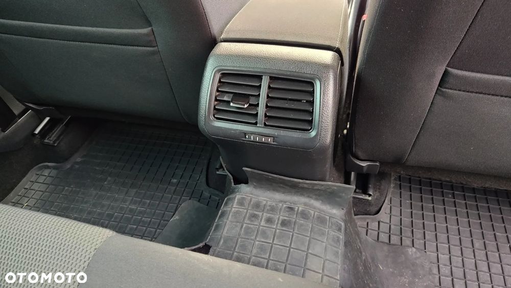 Volkswagen Golf Variant 1.6 TDI BMT Comfortline - 28