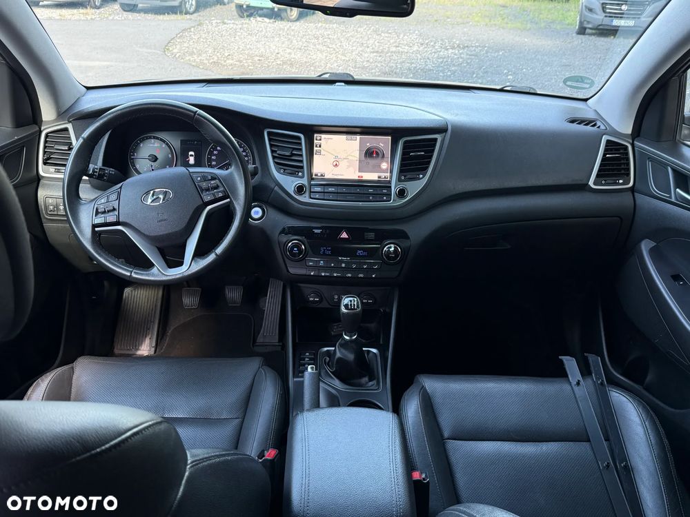 Hyundai Tucson blue 1.7 CRDi 2WD Passion Plus - 16