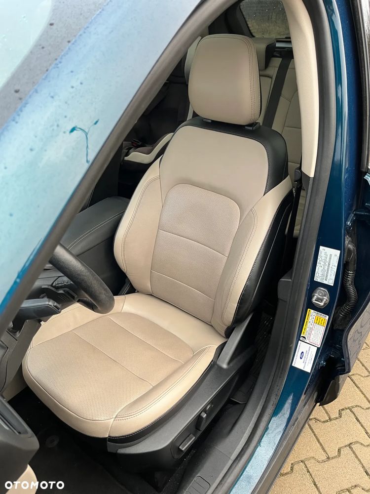 Ford Escape 2.0 EcoBoost AWD Titanium - 12