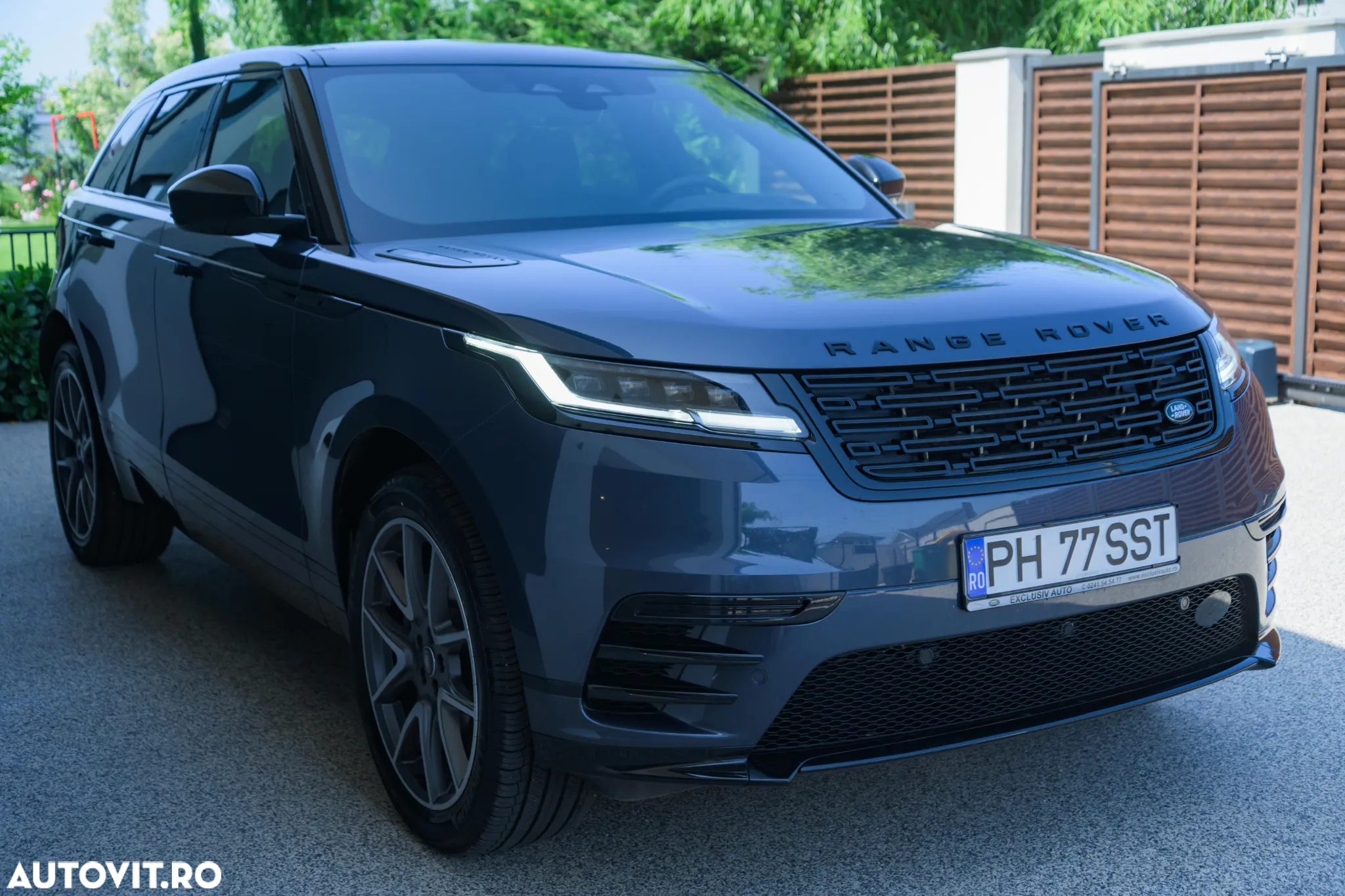 Land Rover Range Rover Velar R-Dynamic 2.0 P400e PHEV HSE - 4