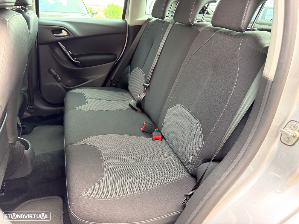 Citroën C3 1.2 PureTech Collection - 17