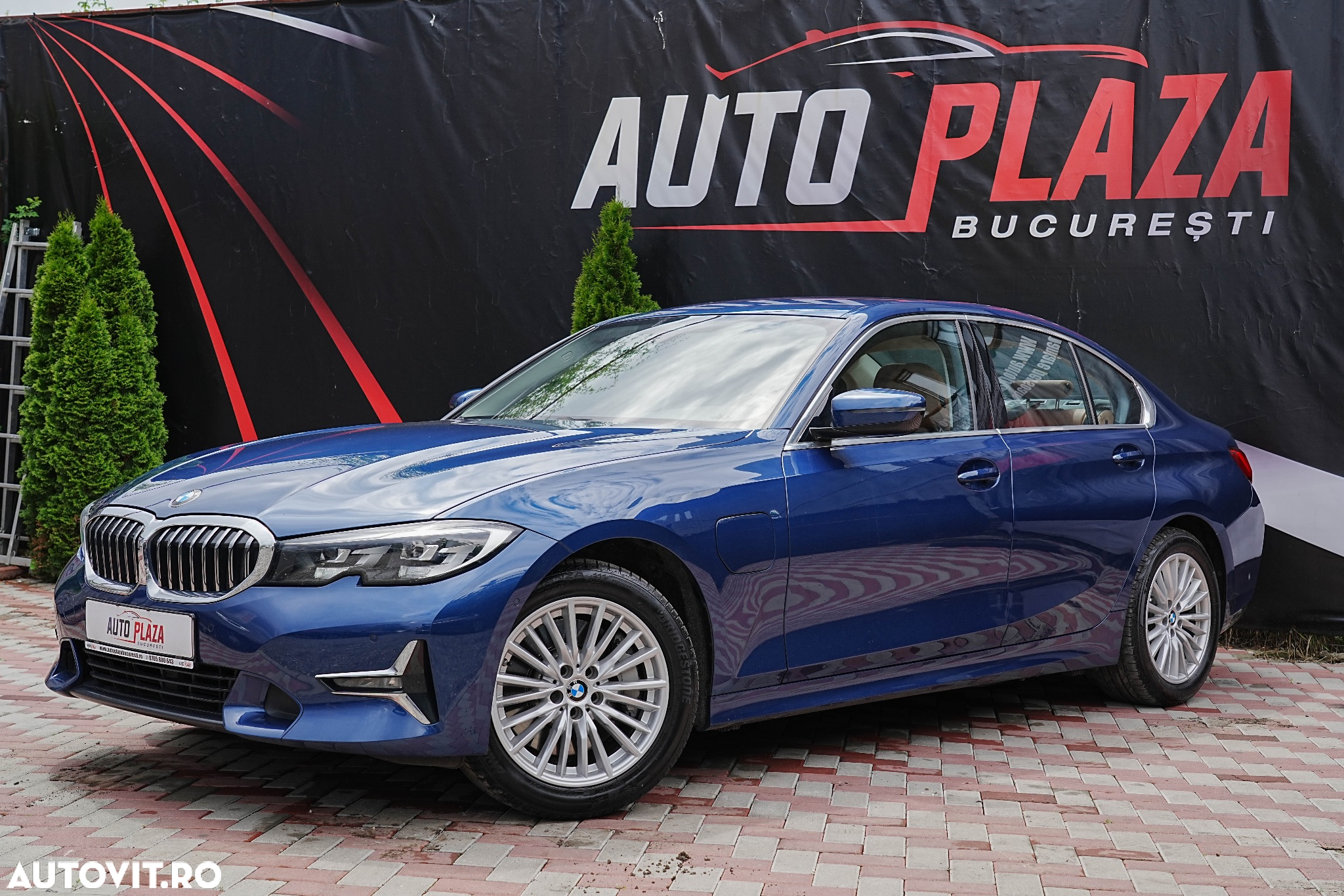 BMW Seria 3 330e Aut. Luxury Line - 8