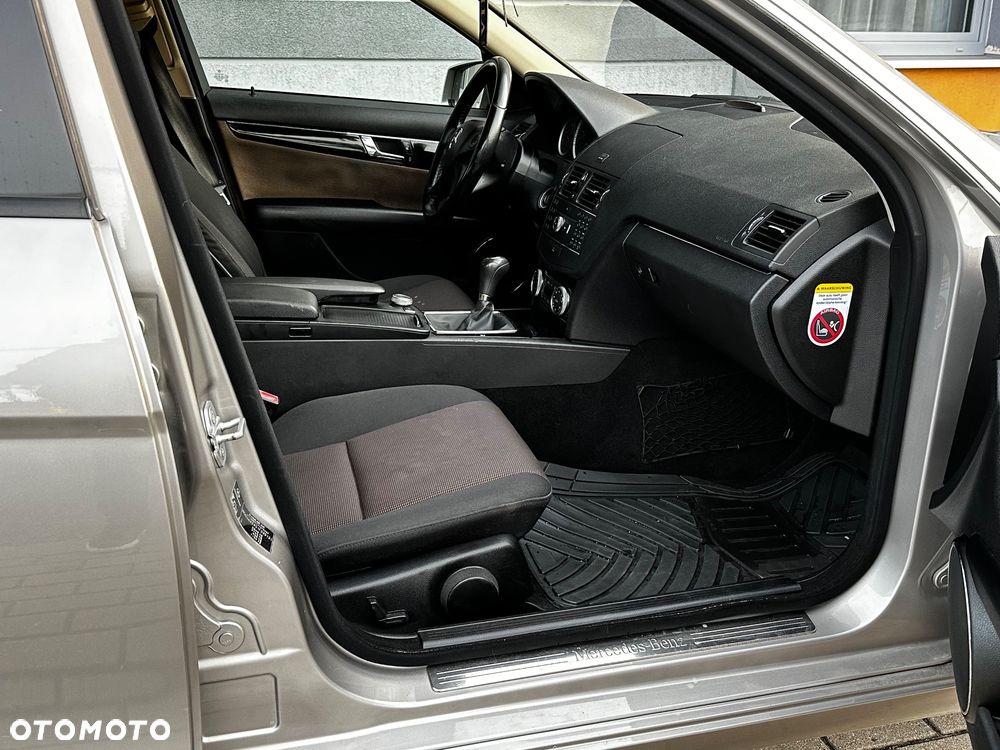 Mercedes-Benz Klasa C 2009