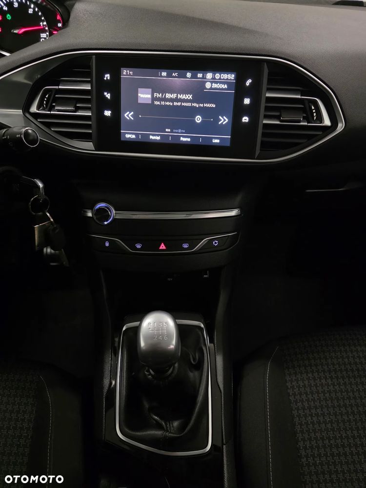 Peugeot 308 - 11