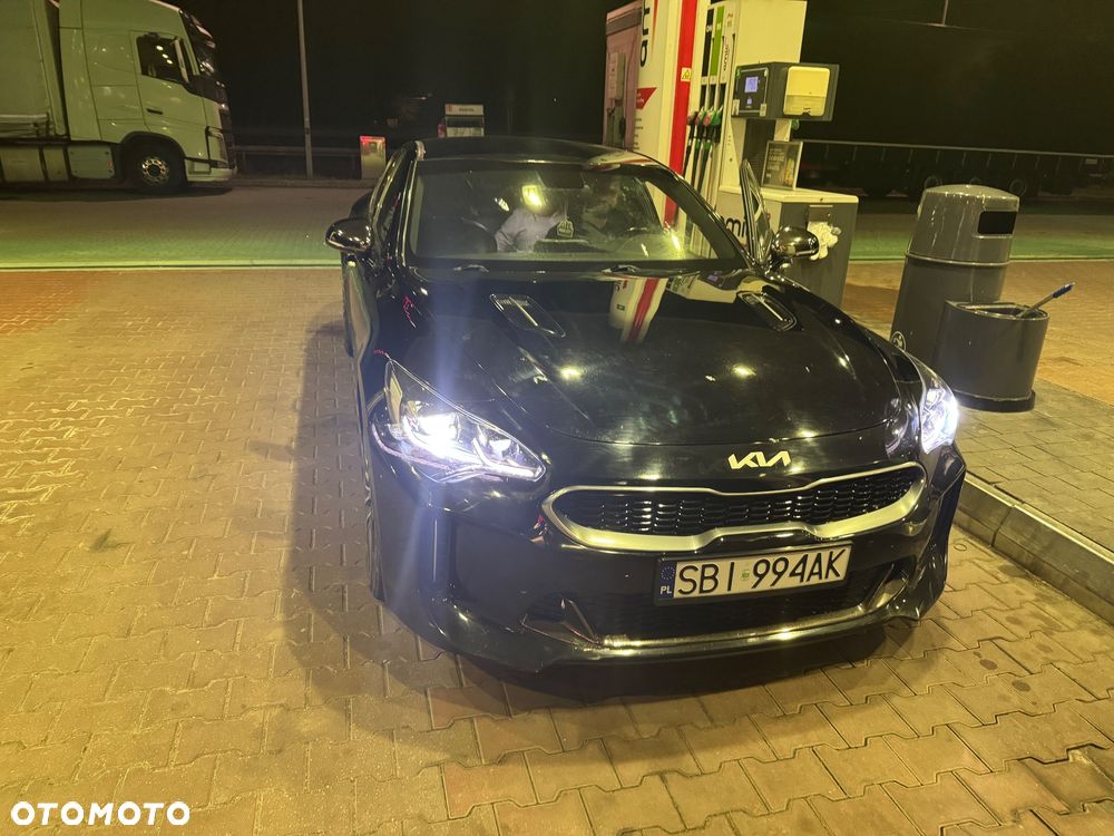 Kia Stinger - 2