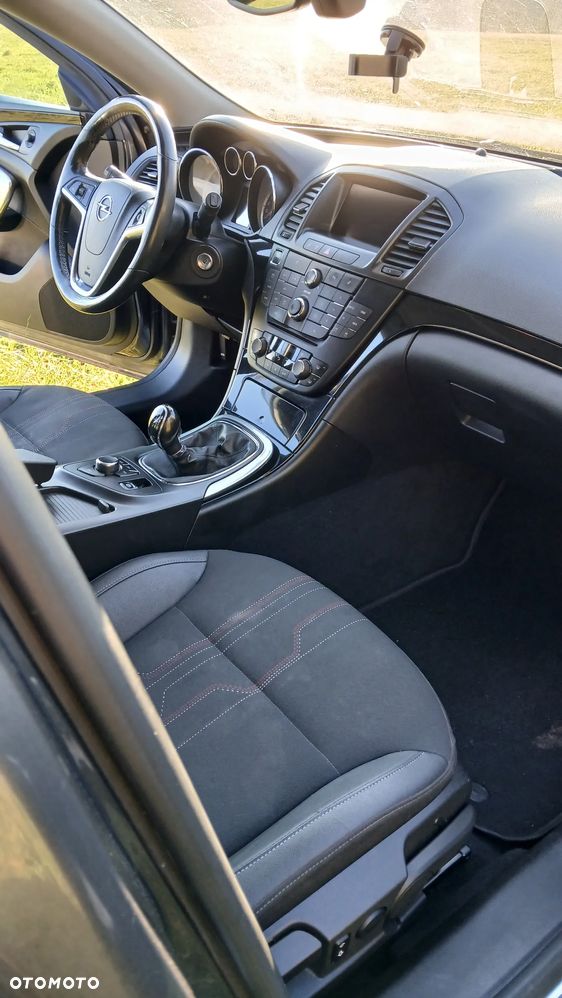 Opel Insignia - 15