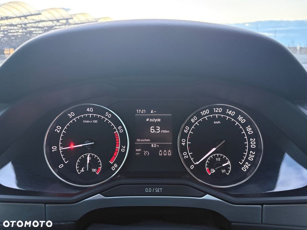 Skoda Superb 1.5 TSI Ambition - 8