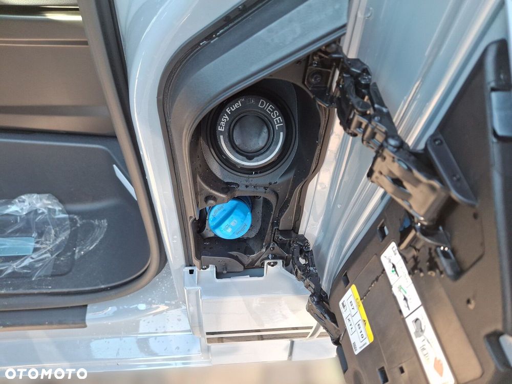Volkswagen Transporter Furgon 2.0 TDI 4Motion 150 KM automat - 21
