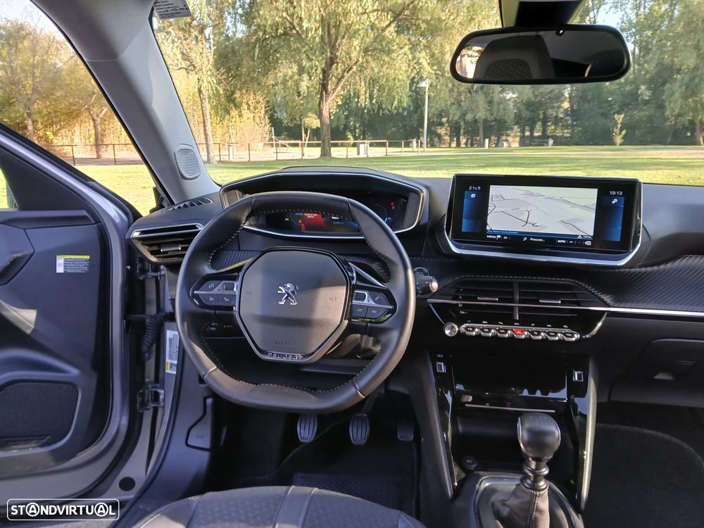 Peugeot 2008 PureTech 130 GPF Stop&Start Allure - 28