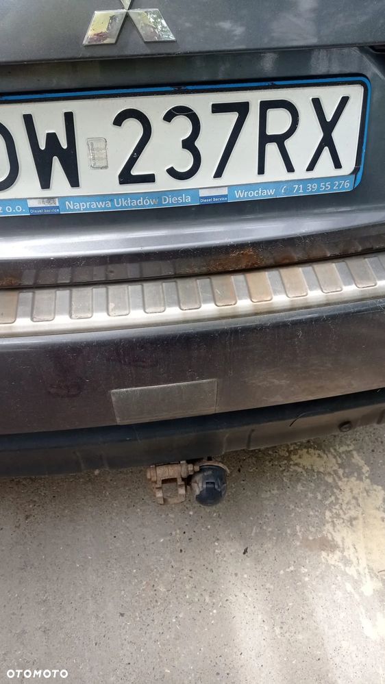 Mitsubishi Outlander 2.0 DID Instyle NAVI - 11