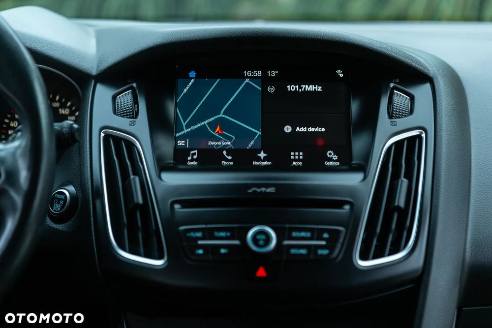 Ford Focus - 34