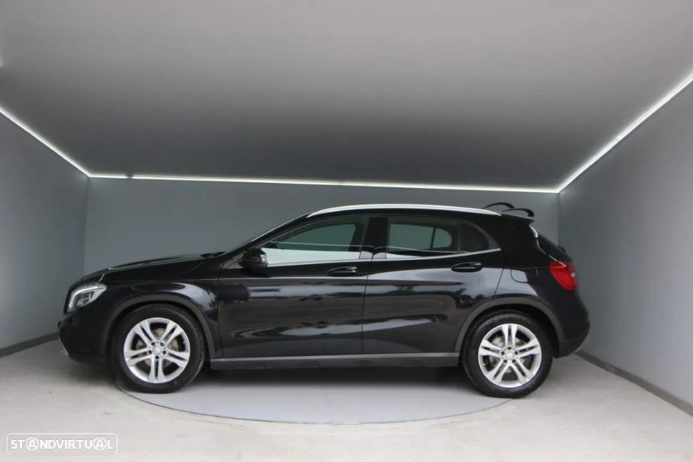 Mercedes-Benz GLA 200 CDi Urban Aut. - 11