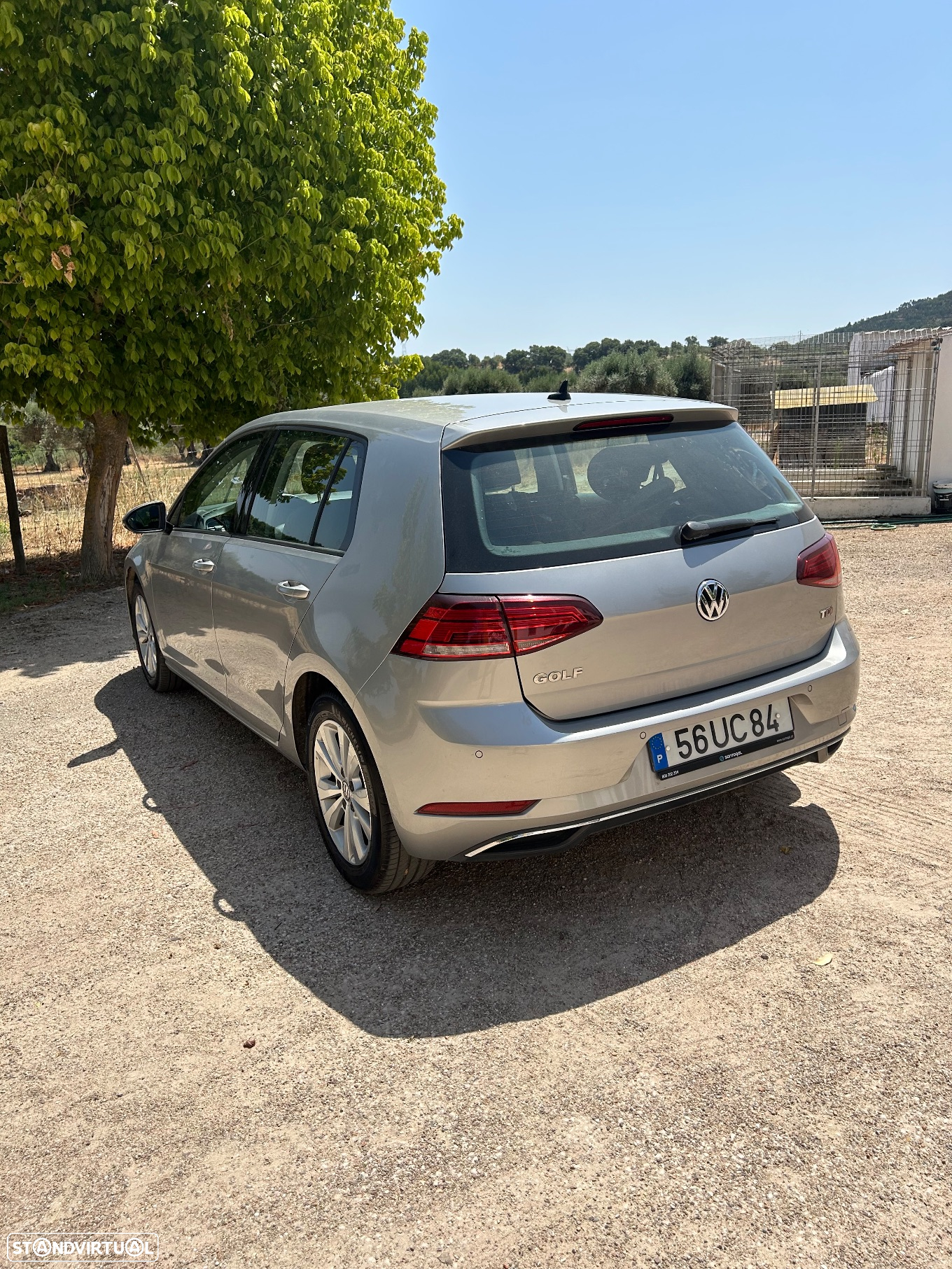 VW Golf 1.6 TDI Confortline DSG - 6