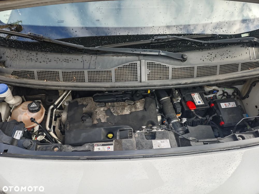 Peugeot EXPERT TRAVELLER - 26