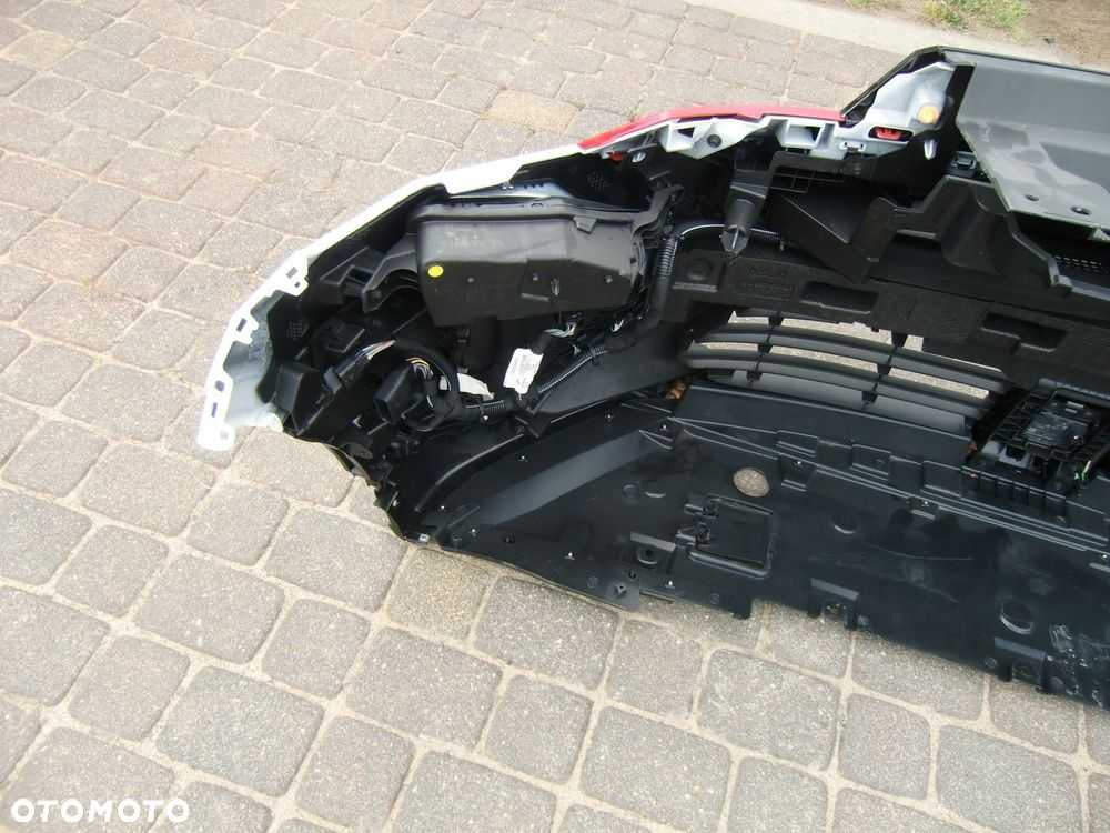 ZDERZAK RENAULT CAPTUR II E TECH 6XPDC - 10