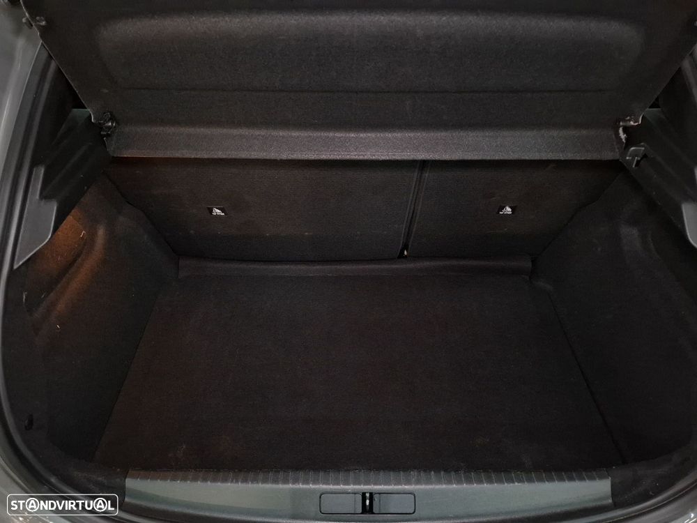 Peugeot 208 1.2 PureTech Active - 22