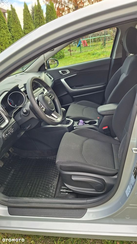Kia Ceed - 14