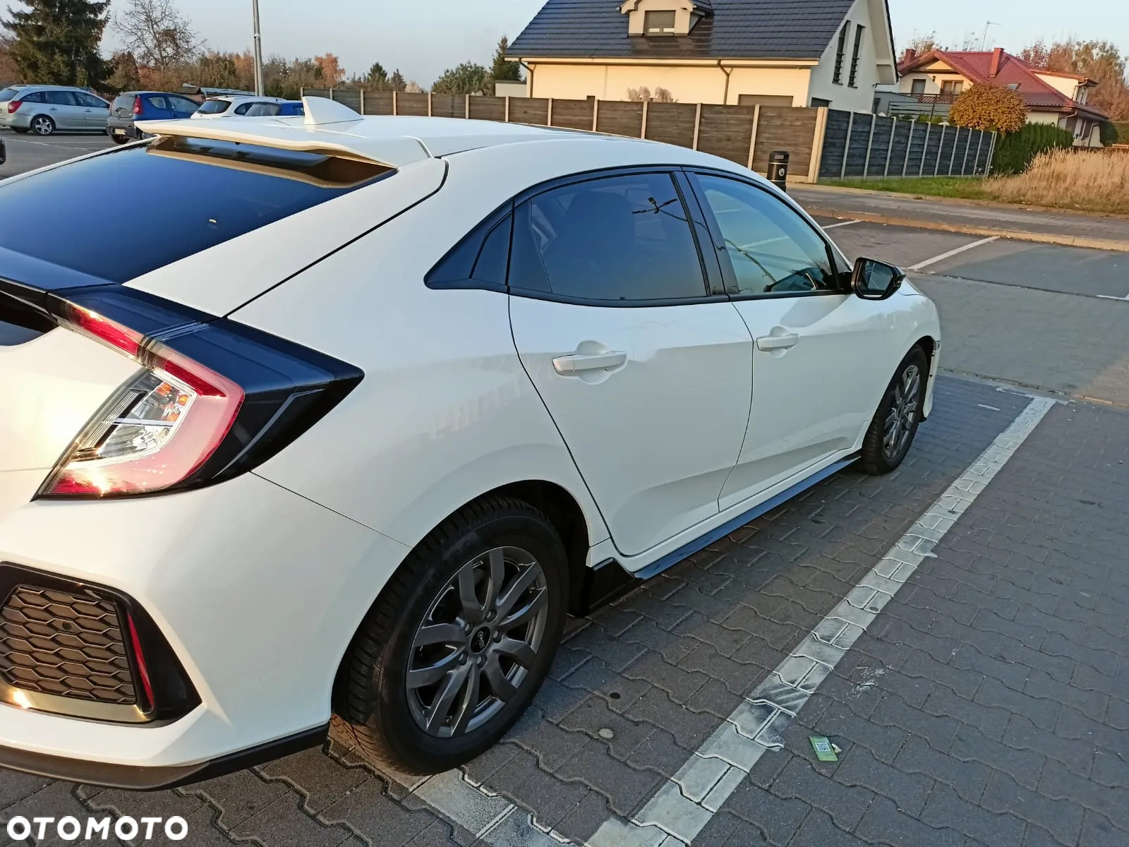 Honda Civic 1.0 i-VTEC Turbo CVT Dynamic Limited Edition - 3