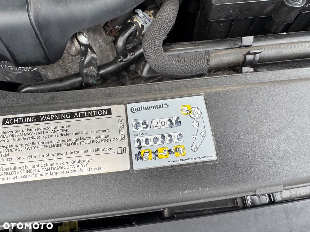 Volkswagen Golf 1.6 TDI Sound - 10