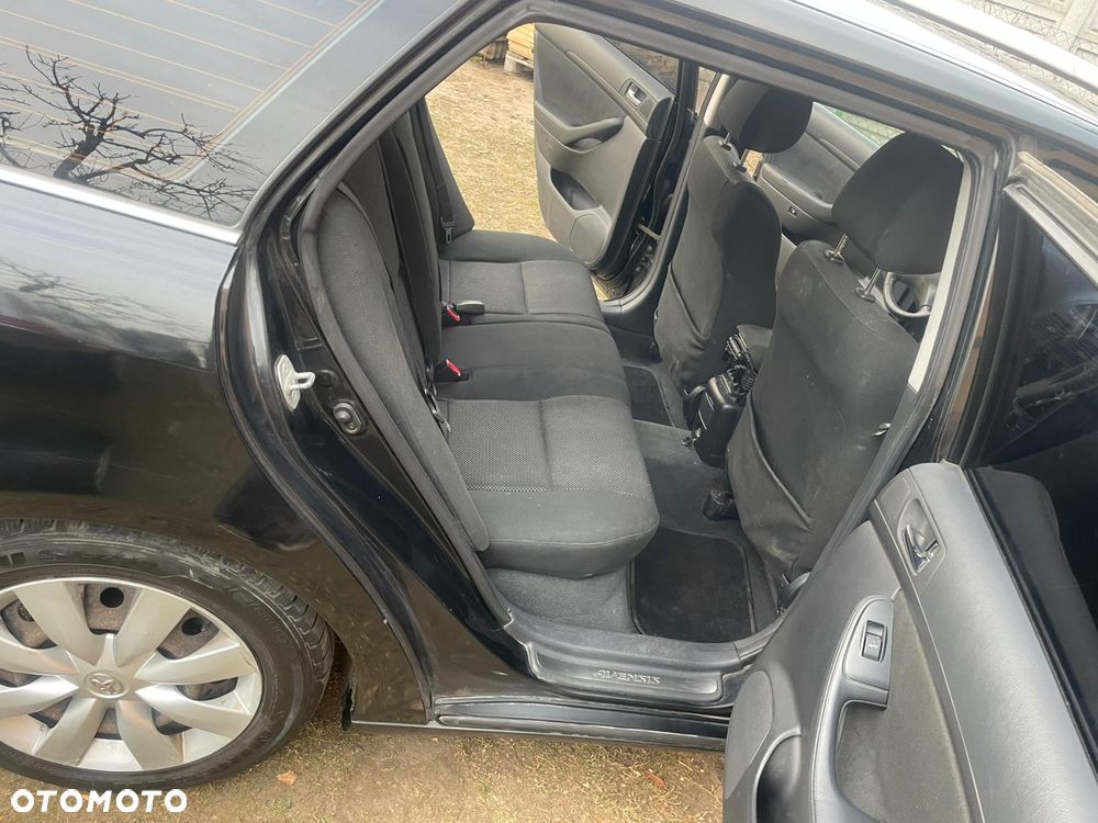 Toyota Avensis 1.8 VVT-i Luna - 9