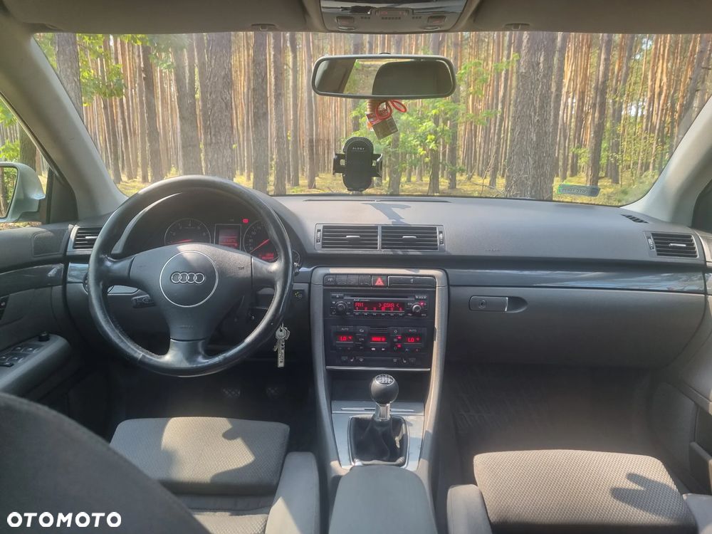 Audi A4 1.8T Quattro - 6