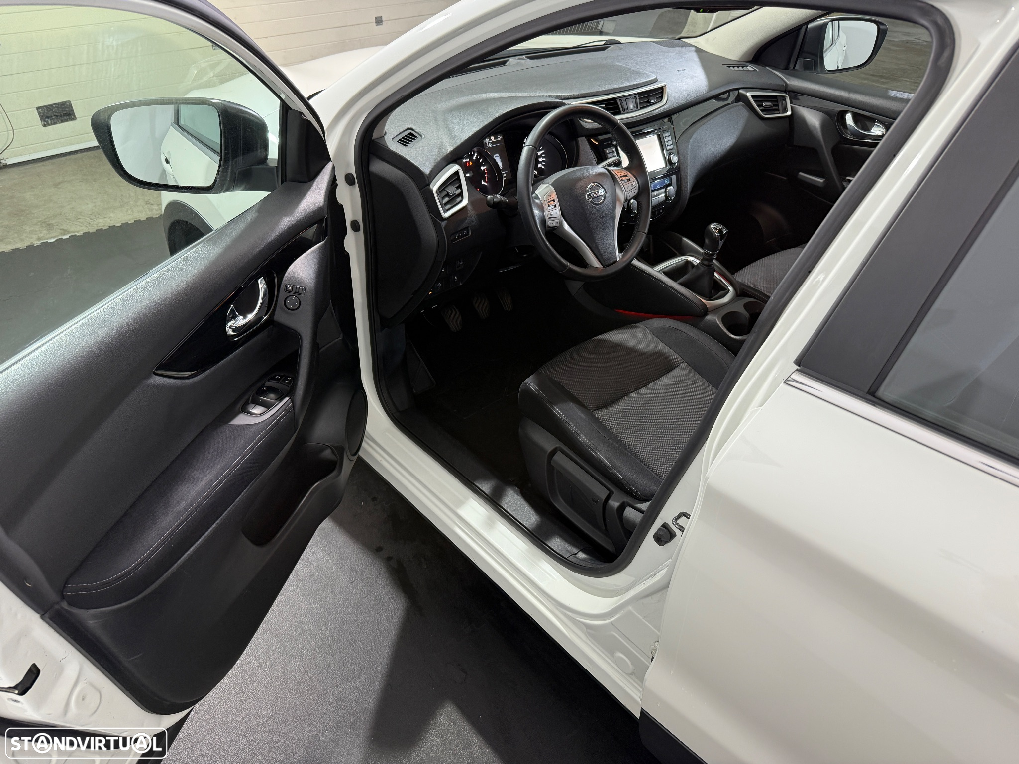 Nissan Qashqai 1.5 dCi Tekna - 11