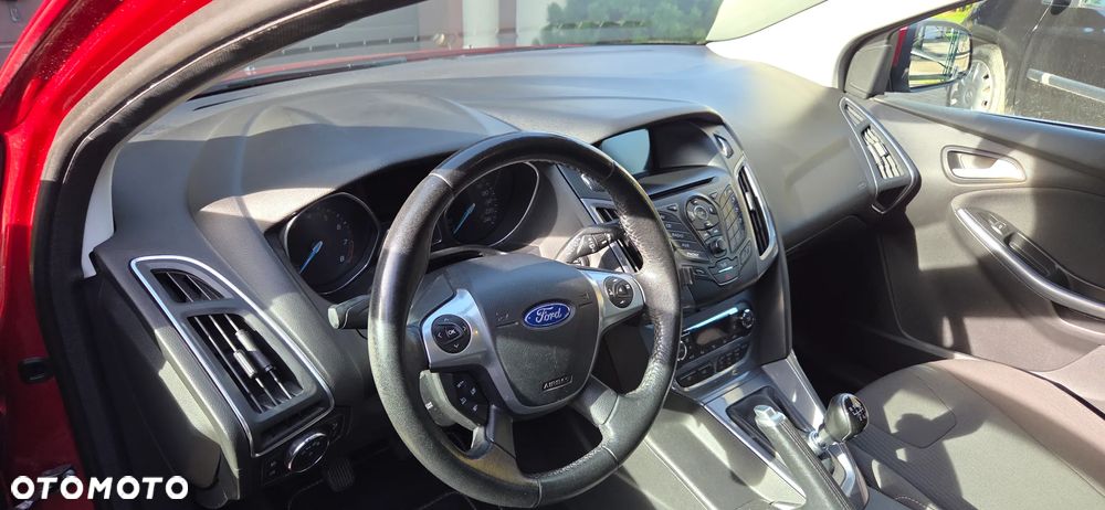 Ford Focus 1.0 EcoBoost STart-Stopp-System TITANIUM - 11