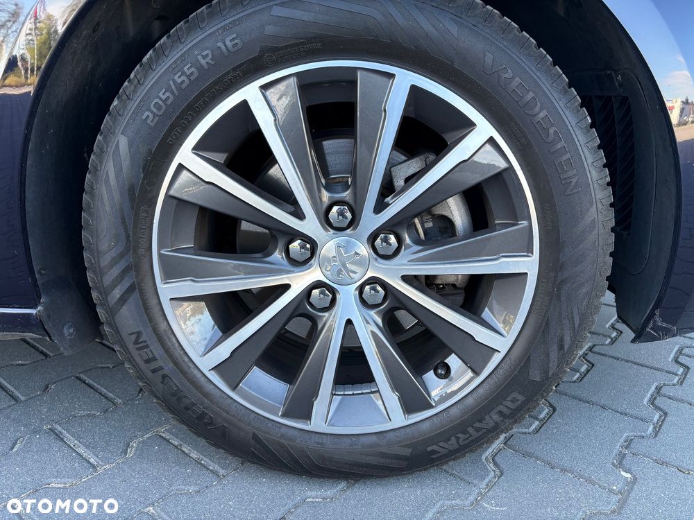Peugeot 308 1.6 BlueHDi Business Line S&S - 32