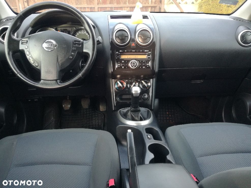 Nissan Qashqai 1.6 Visia - 8