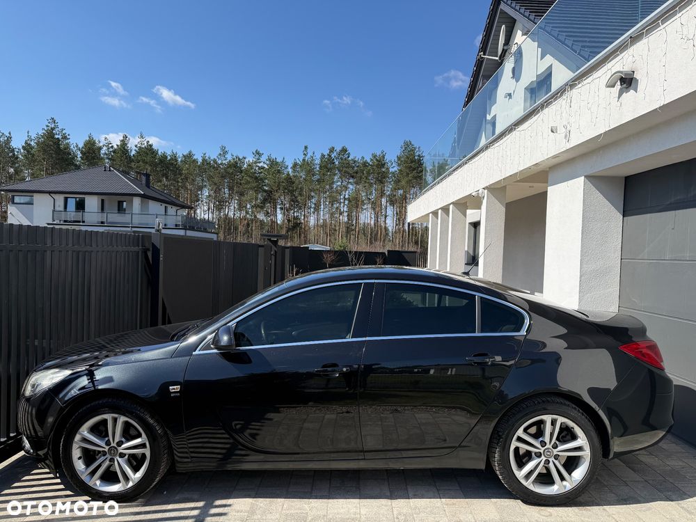 Opel Insignia 2.0 T Cosmo - 4